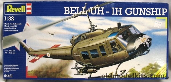 Revell 1/32 Bell UH-1H Huey Gunship - 116th AHC 1971/121 AHC 1969, 04421 plastic model kit